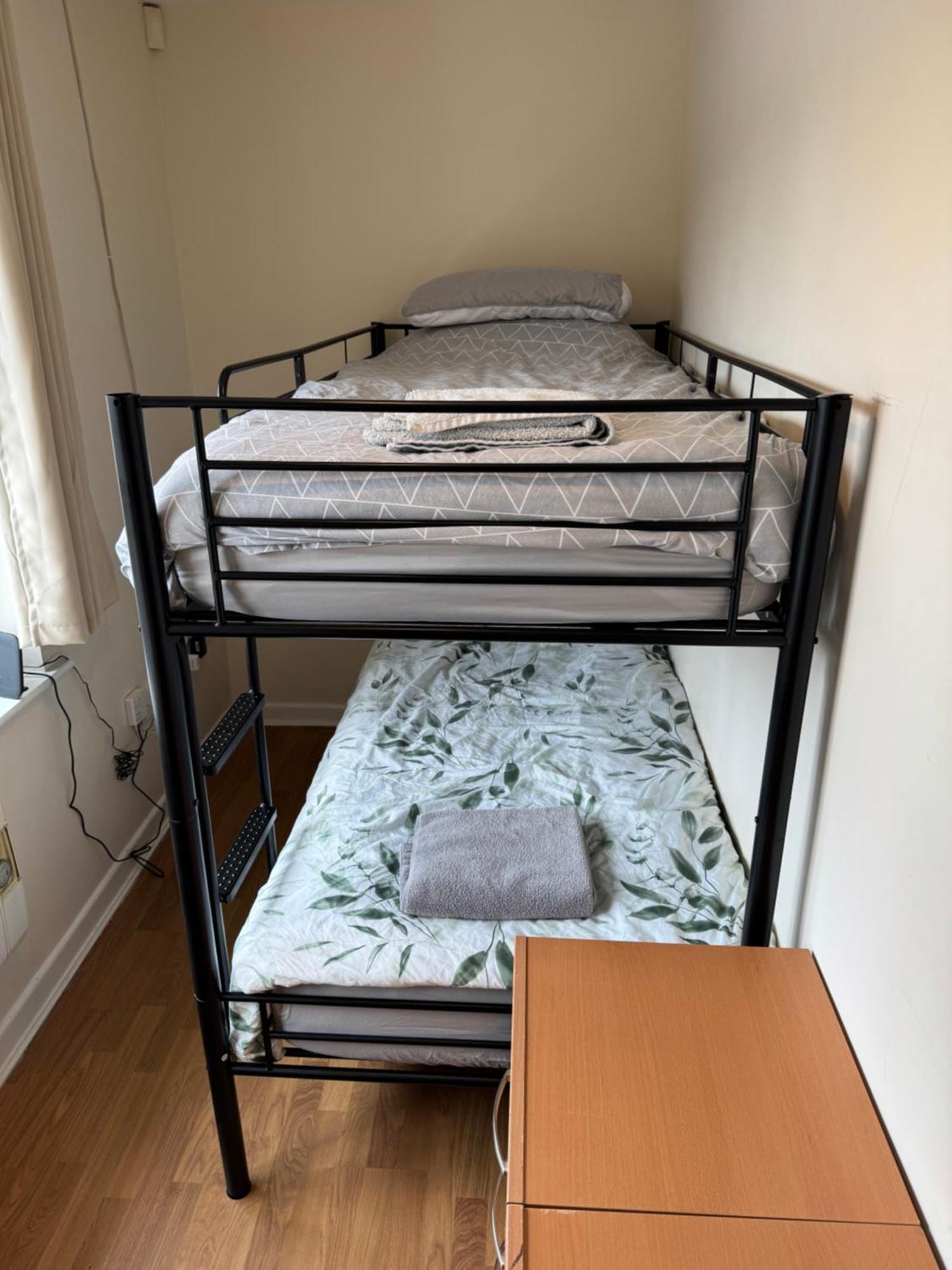 Modern, Quiet, Sleeps 9, Etihad, Coop Live, مانشستر المظهر الخارجي الصورة
